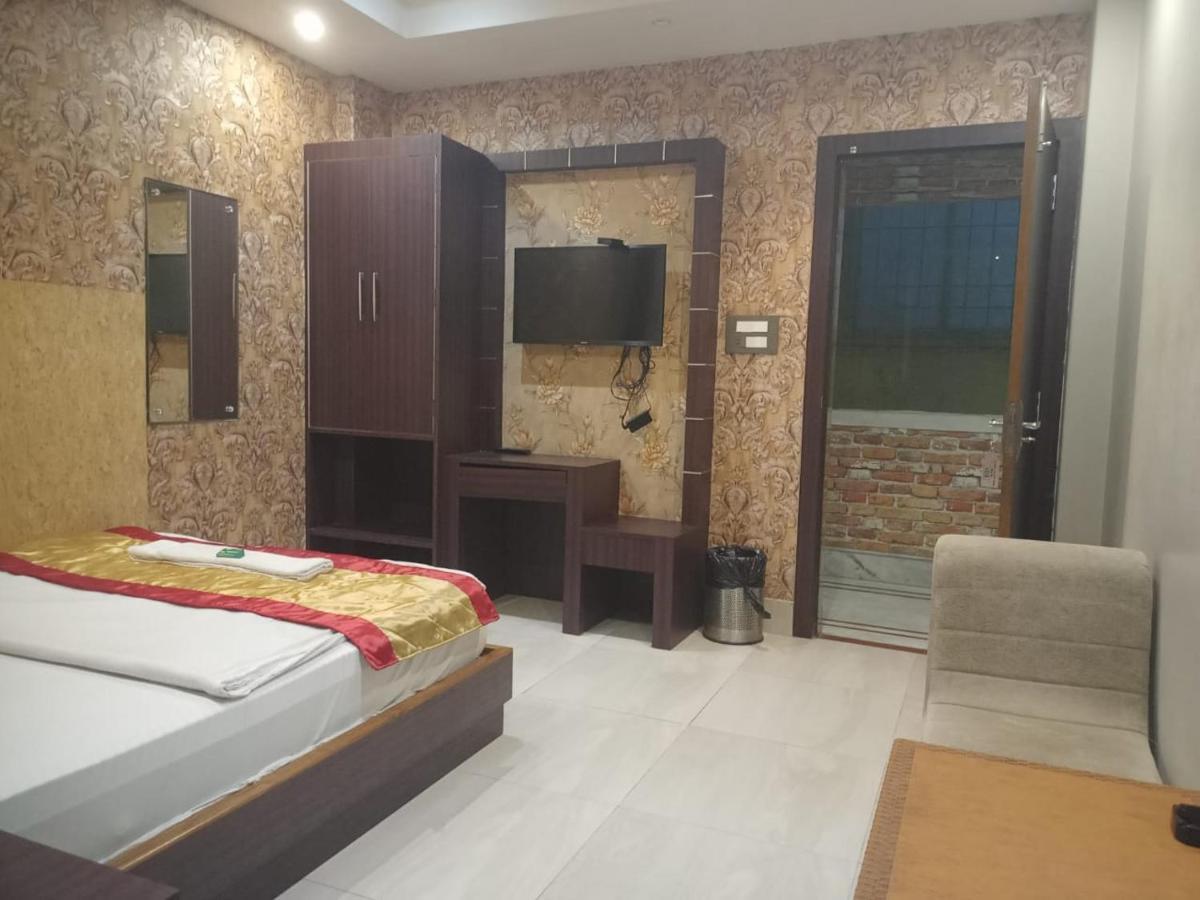 The Brahmaputra Hotel Dhubri Экстерьер фото